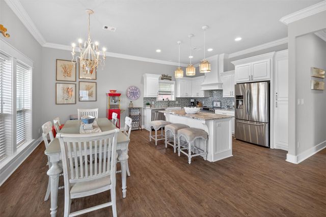 844 Eastview, Crystal Beach, TX 77650