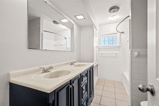 407 John Arden Drive, Waxahachie, TX 75165