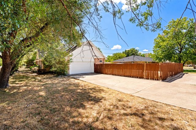 407 John Arden Drive, Waxahachie, TX 75165