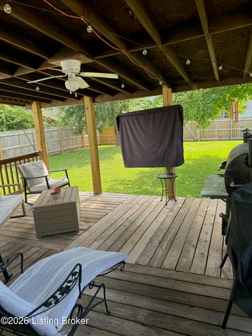 4110 Hickoryview Dr, Louisville, KY 40299