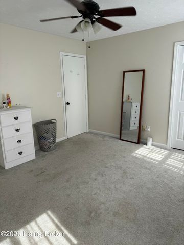 4110 Hickoryview Dr, Louisville, KY 40299