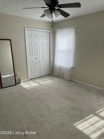 4110 Hickoryview Dr, Louisville, KY 40299