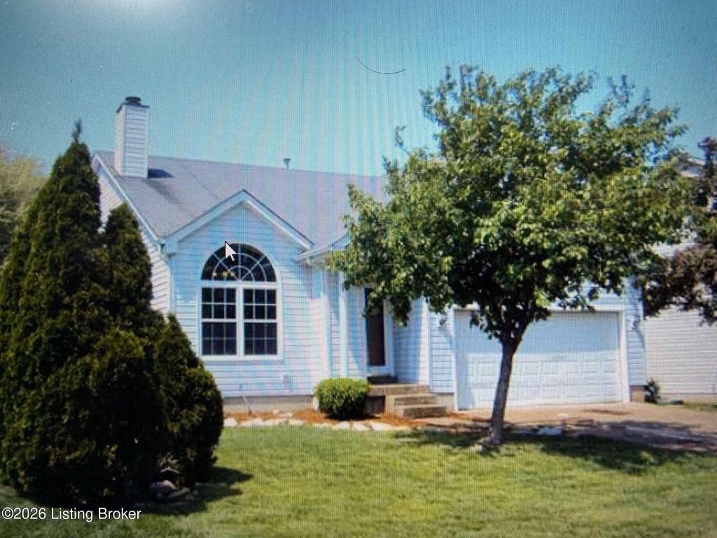 4110 Hickoryview Dr, Louisville, KY 40299