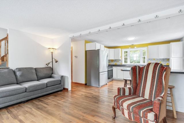 69R Anthony St, Berkley, MA 02779