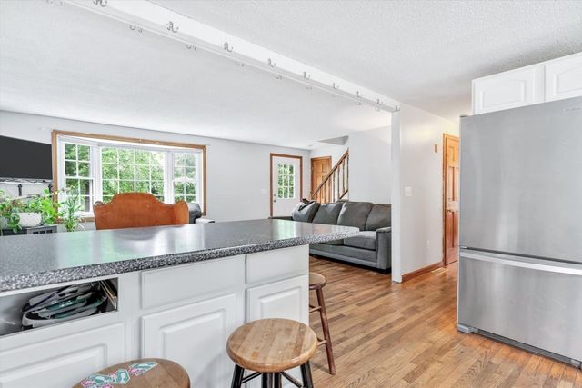69R Anthony St, Berkley, MA 02779