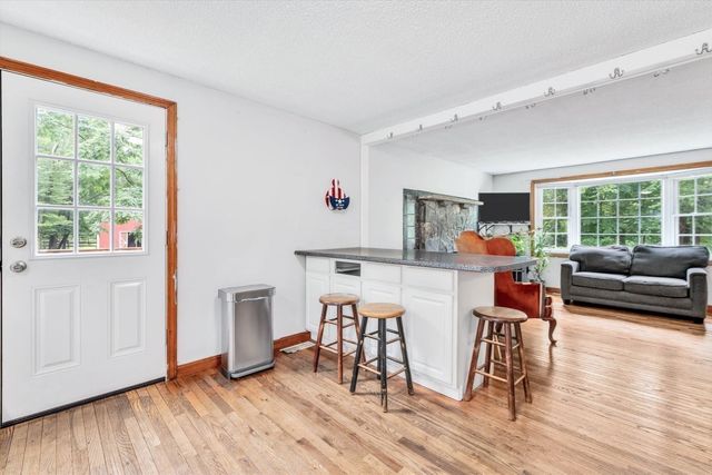 69R Anthony St, Berkley, MA 02779