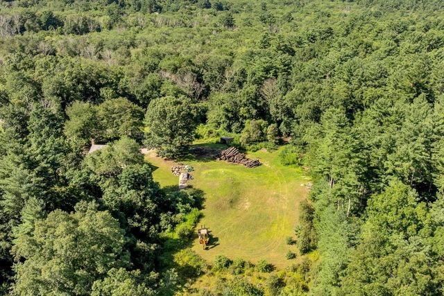 69R Anthony St, Berkley, MA 02779