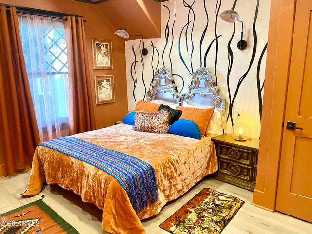 1502 W MONROE Street, Phoenix, AZ 85007