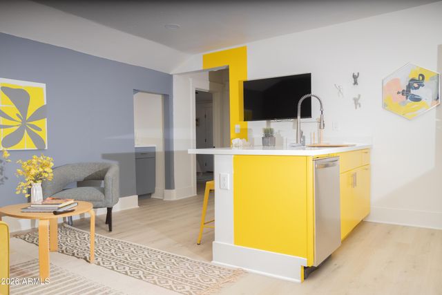 1502 W MONROE Street, Phoenix, AZ 85007