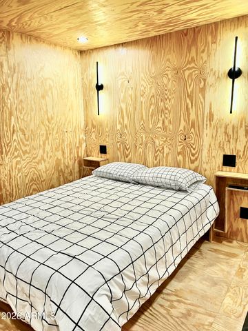 1502 W MONROE Street, Phoenix, AZ 85007