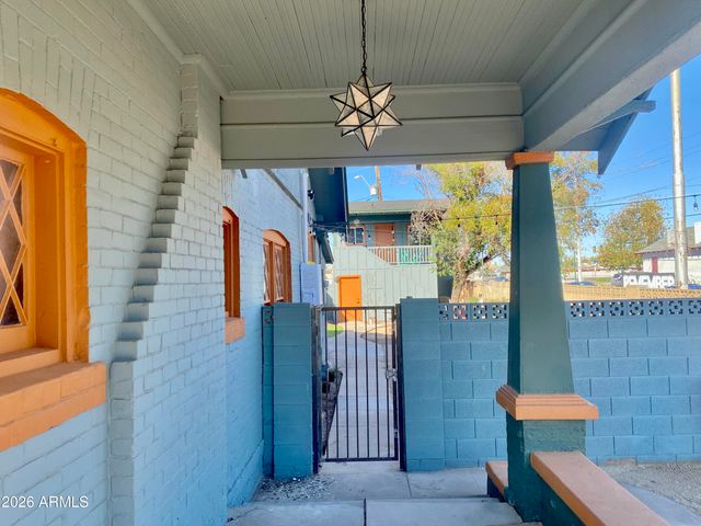 1502 W MONROE Street, Phoenix, AZ 85007