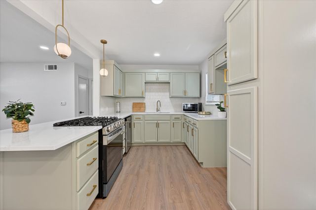 6628 Onyx Drive N, North Richland Hills, TX 76180