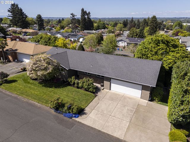 13725 Ne FREMONT Ct, Portland, OR 97230