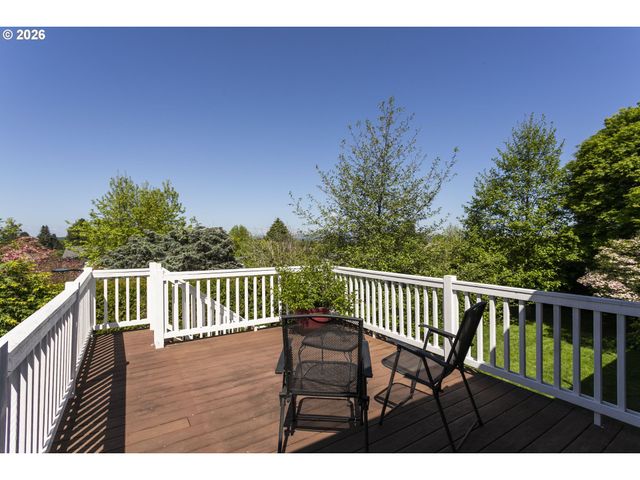 13725 Ne FREMONT Ct, Portland, OR 97230