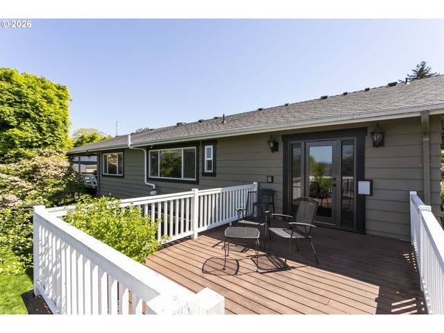 13725 Ne FREMONT Ct, Portland, OR 97230