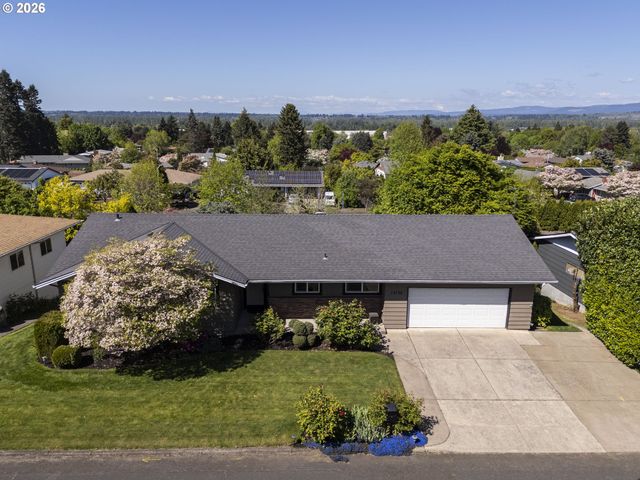 13725 Ne FREMONT Ct, Portland, OR 97230