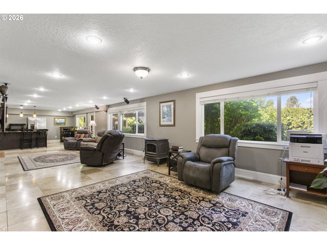 13725 Ne FREMONT Ct, Portland, OR 97230