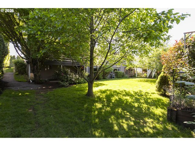 13725 Ne FREMONT Ct, Portland, OR 97230