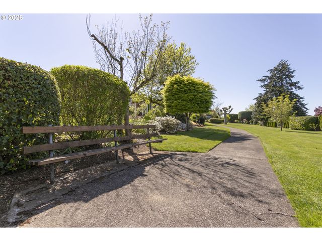 13725 Ne FREMONT Ct, Portland, OR 97230