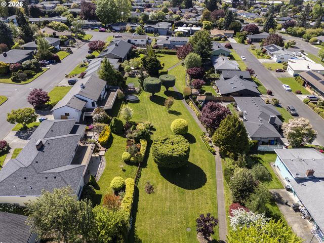 13725 Ne FREMONT Ct, Portland, OR 97230