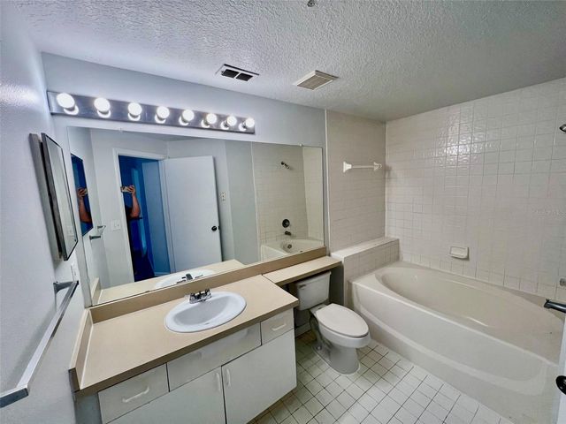 5506 METROWEST BOULEVARD 101, Orlando, FL 32811