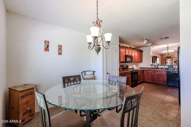 16600 W DESERT BLOOM Street, Goodyear, AZ 85338