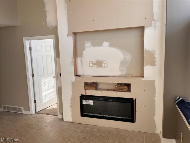 1000 2nd Street 204, Fairport Harbor, OH 44077