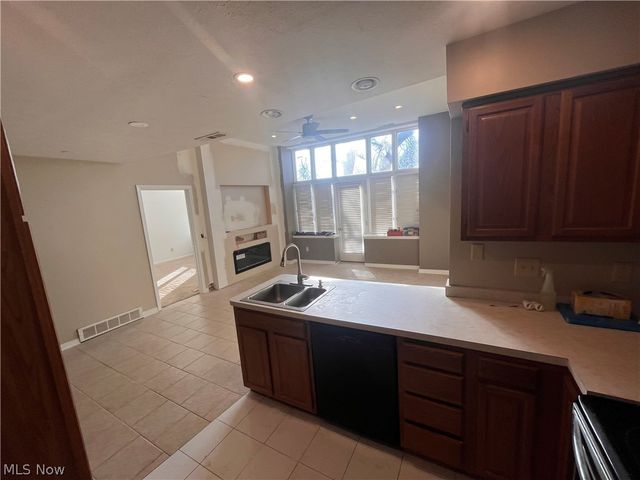 1000 2nd Street 204, Fairport Harbor, OH 44077