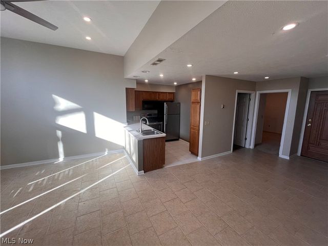 1000 2nd Street 204, Fairport Harbor, OH 44077