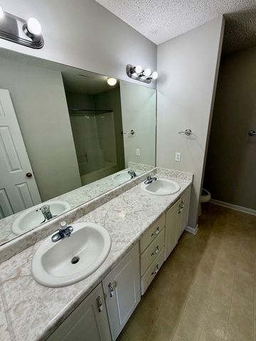 142 Tree Crest Dr., Dothan, AL 36301