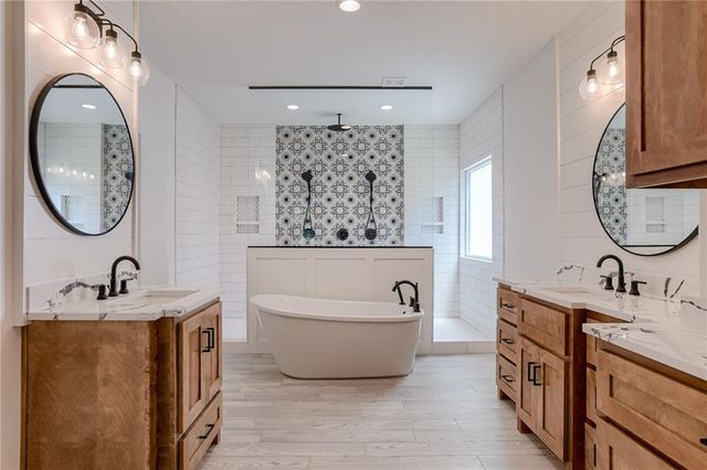 4709 NW Sienna Ridge, Riverside, MO 64150