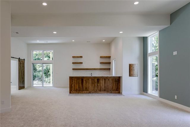 4709 NW Sienna Ridge, Riverside, MO 64150