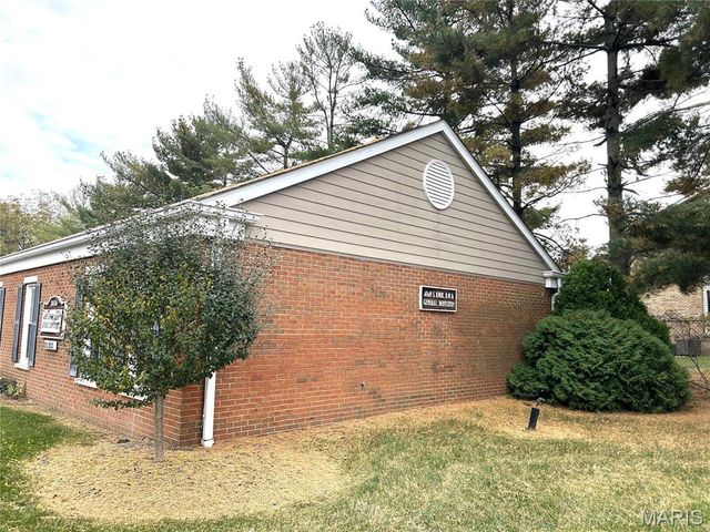 2626 West Boulevard, Belleville, IL 62221