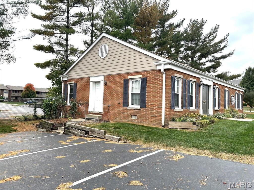 2626 West Boulevard, Belleville, IL 62221