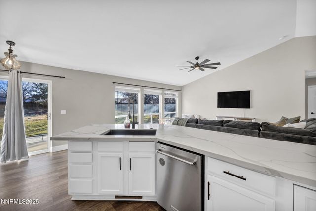 2639 Wildrye Court, Minden, NV 89423