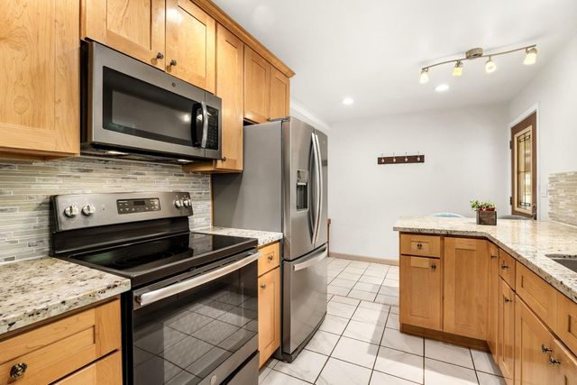650 Lakeview Drive, Felton, CA 95018