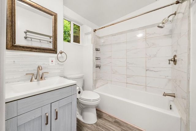 650 Lakeview Drive, Felton, CA 95018