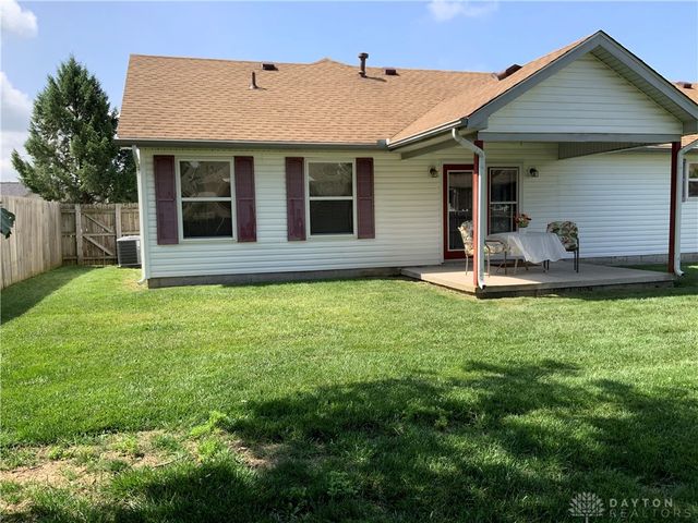 807 Plover Lane, Englewood, OH 45315