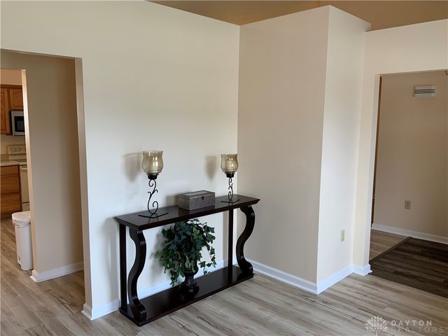807 Plover Lane, Englewood, OH 45315