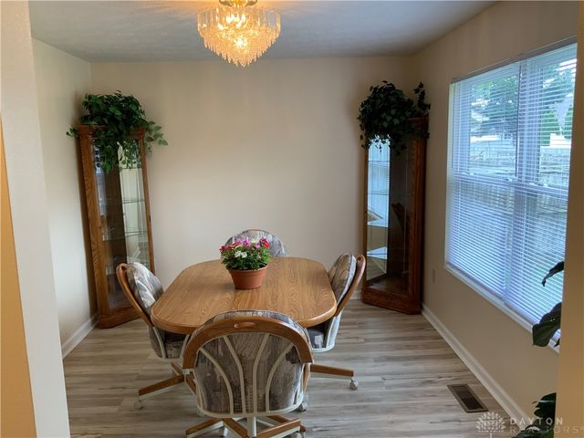 807 Plover Lane, Englewood, OH 45315