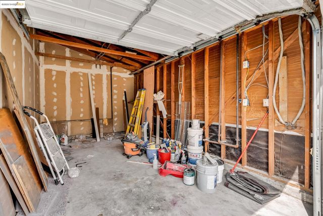 2933 Filbert, Oakland, CA 94608
