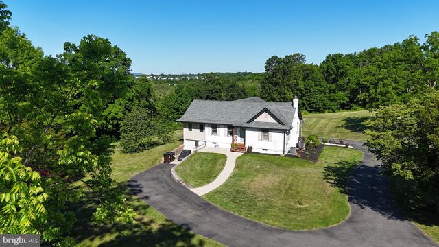 44 WORMAN RD, Douglassville, PA 19518