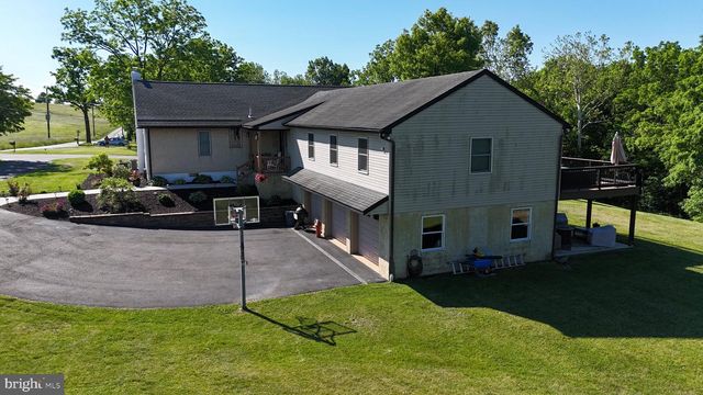 44 WORMAN RD, Douglassville, PA 19518