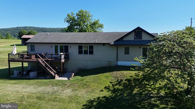 44 WORMAN RD, Douglassville, PA 19518
