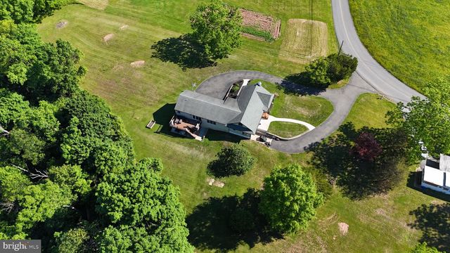 44 WORMAN RD, Douglassville, PA 19518