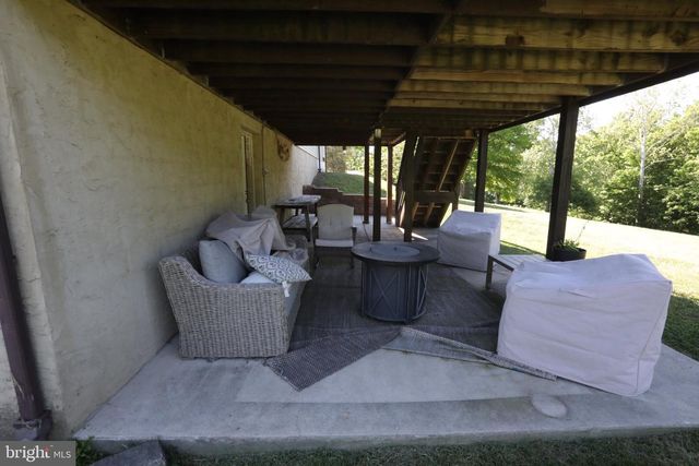 44 WORMAN RD, Douglassville, PA 19518