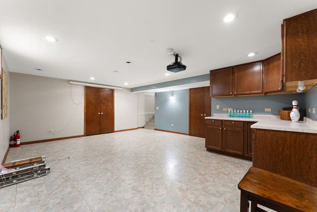 652 Naoma Drive, Crete, IL 60417