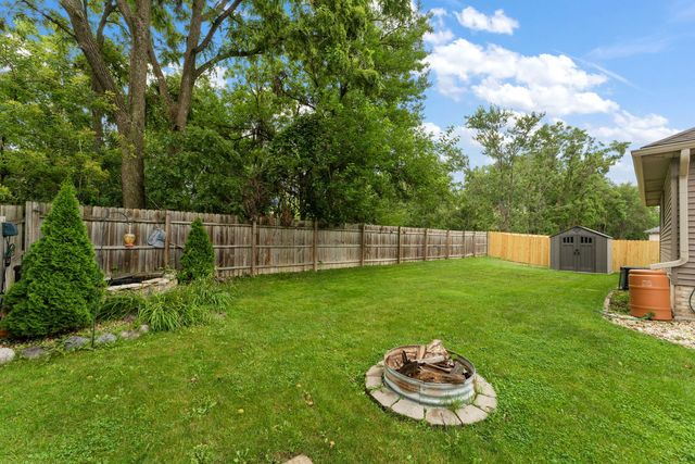 652 Naoma Drive, Crete, IL 60417