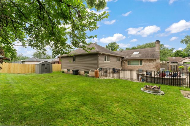 652 Naoma Drive, Crete, IL 60417