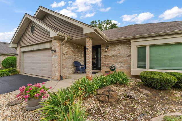 652 Naoma Drive, Crete, IL 60417